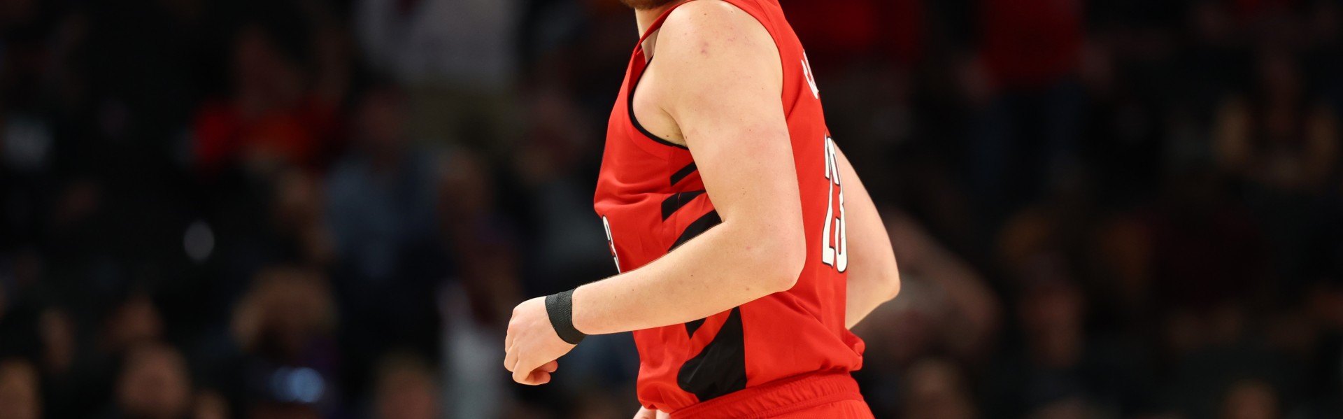 开云-都挺能抢！克林根11分15板5助3帽&amp;庄神6分17板4助2断